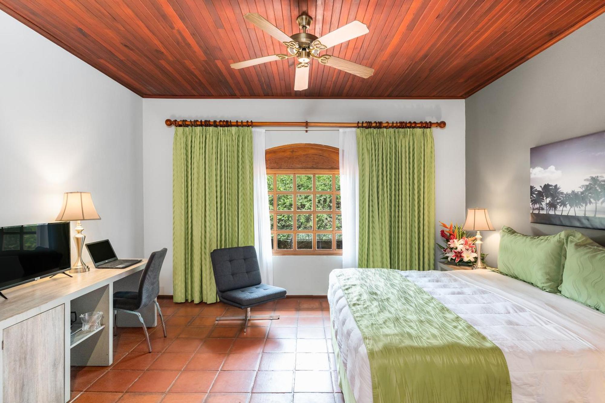 Villa Del Sueno Playa Hermosa  Exterior photo